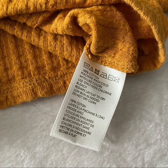 UO Cropped Waist Hook & Eye Dolman Knit Top - Picture 8 of 11